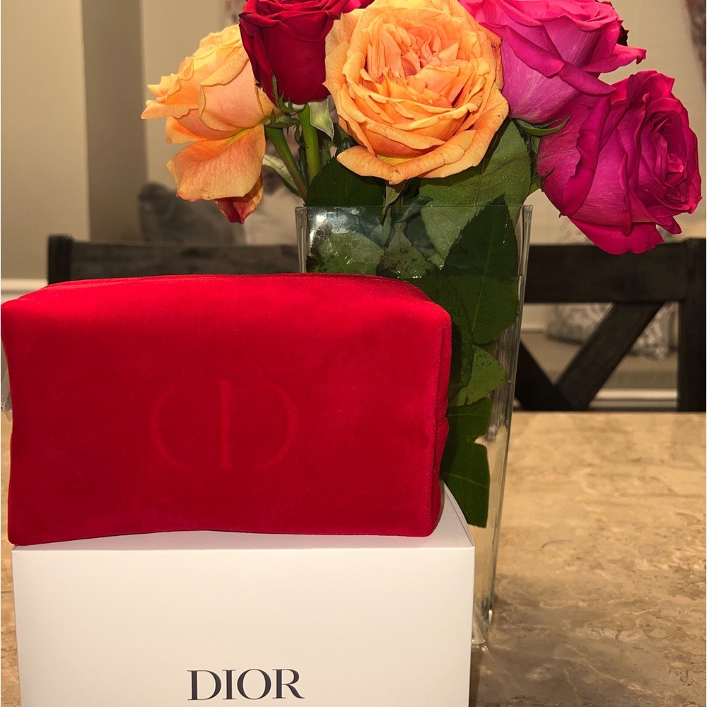 NEW IN BOX “DIOR” Red Velvet Make-up Trousse Pouch/Cosmetic Bag